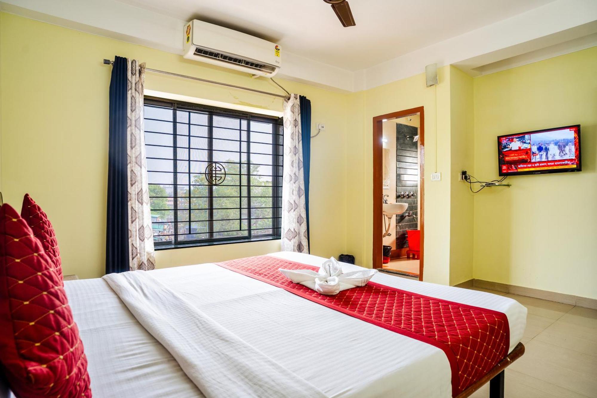 Hotel Niladrii Galaxy Siliguri Exterior foto