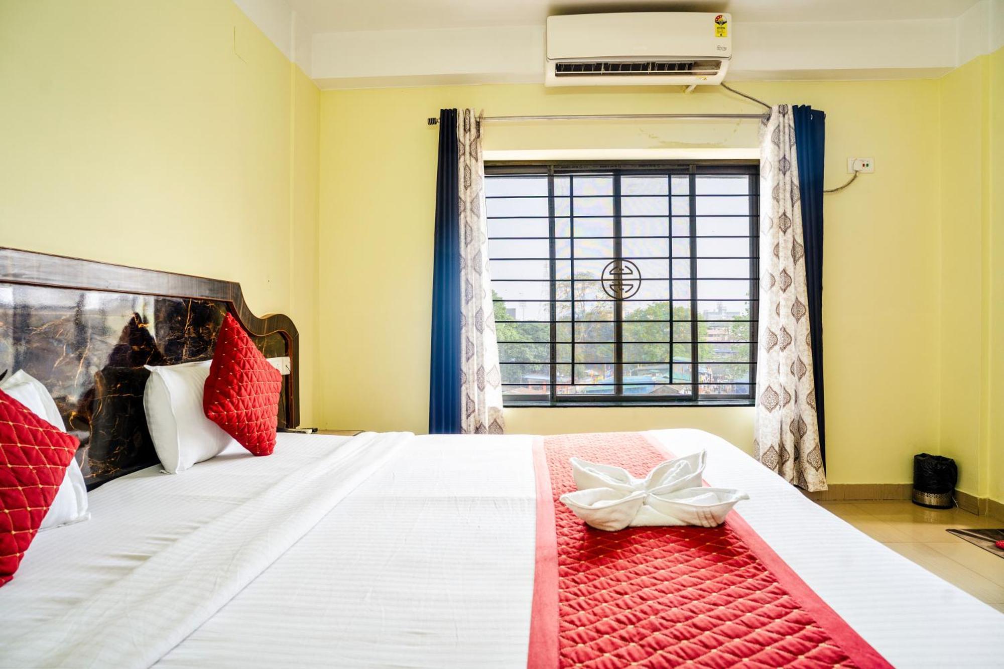 Hotel Niladrii Galaxy Siliguri Exterior foto