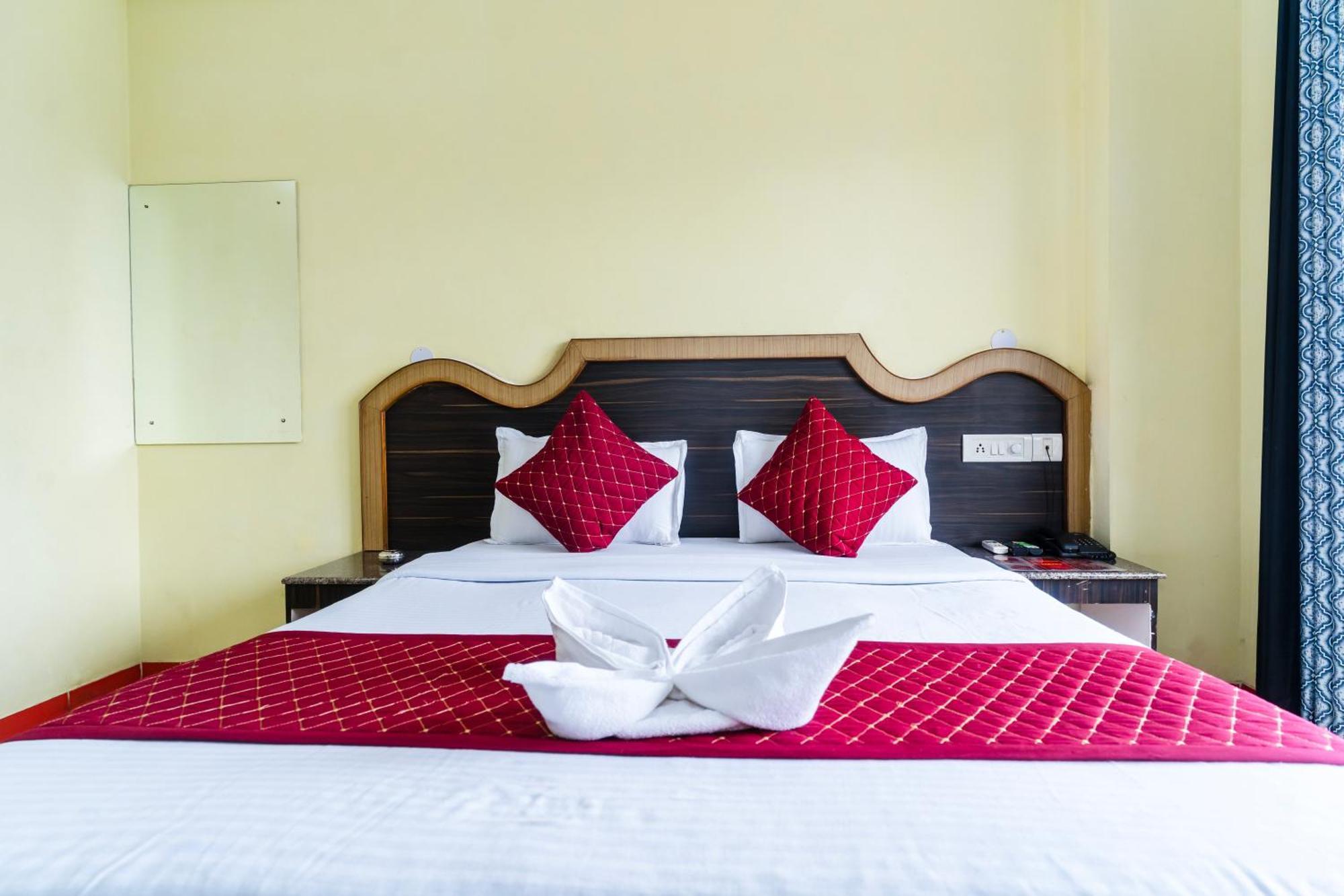 Hotel Niladrii Galaxy Siliguri Exterior foto