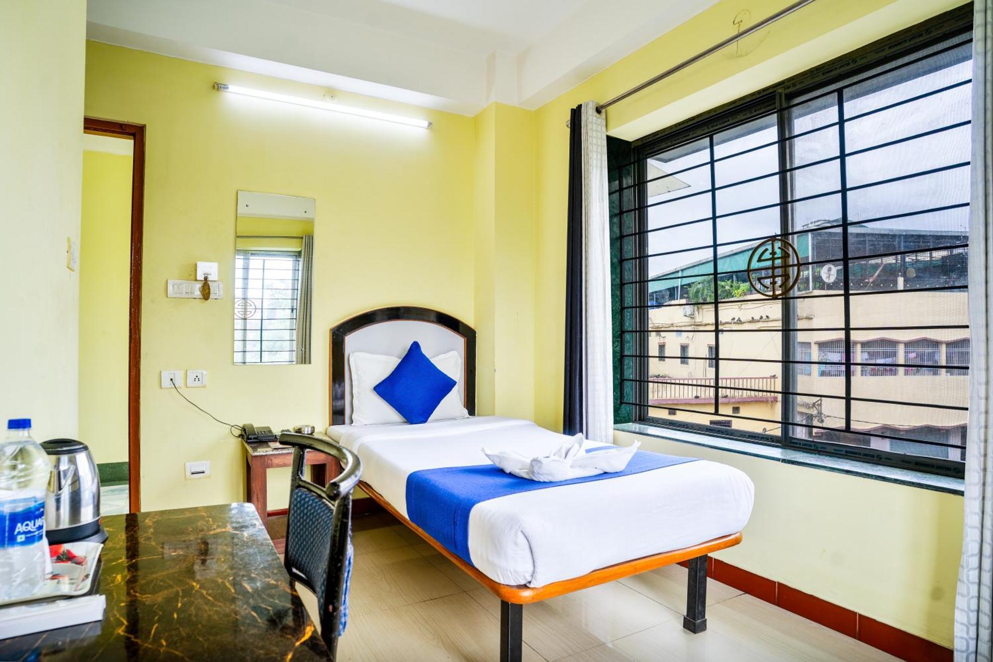 Hotel Niladrii Galaxy Siliguri Exterior foto