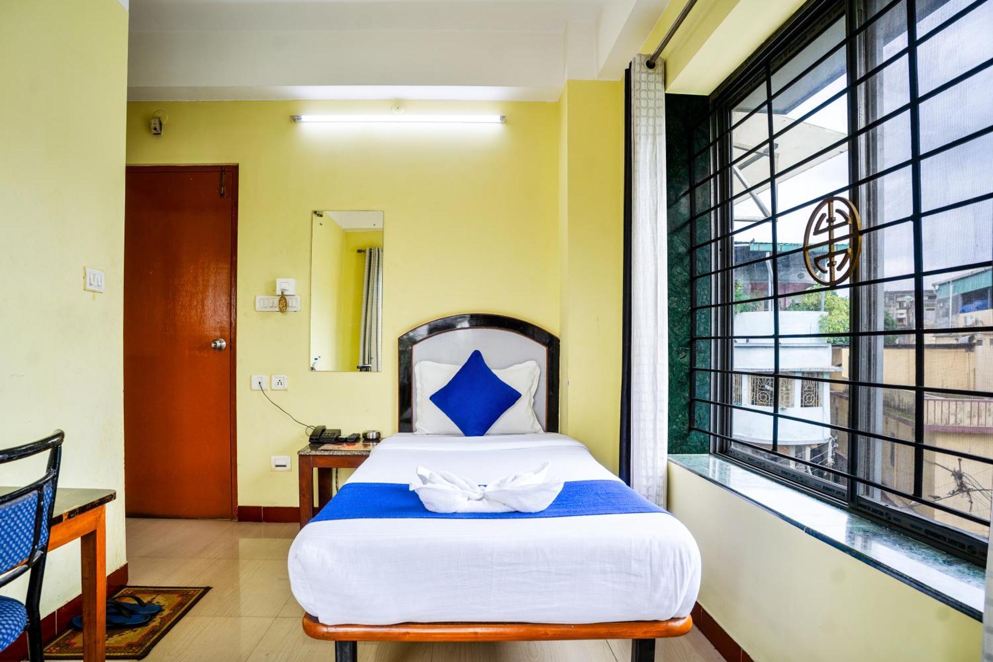Hotel Niladrii Galaxy Siliguri Exterior foto